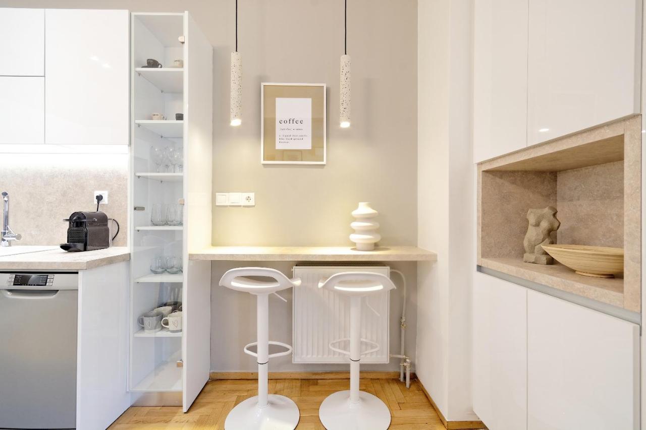 Delight In Pagrati Appartement *